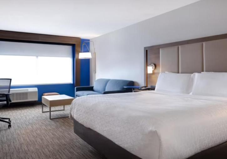 Holiday Inn Express & Suites - Detroit - Dearborn By Ihg Extérieur photo