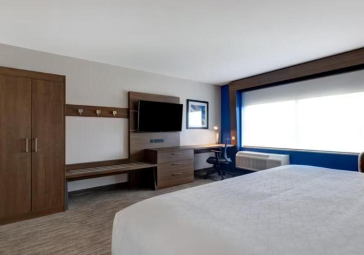 Holiday Inn Express & Suites - Detroit - Dearborn By Ihg Extérieur photo