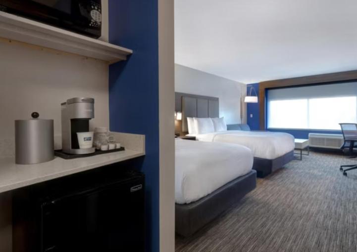 Holiday Inn Express & Suites - Detroit - Dearborn By Ihg Extérieur photo